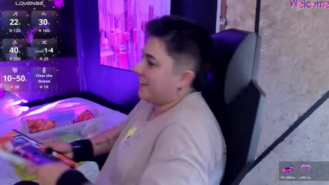 Snapshot of iangilbert_ chatting on March 2, 9:43 pm Ian FTM online show from March 2, 9:43 pm