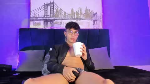 Andrew online show from December 11, 3:05 pm