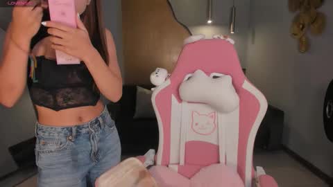 Ibiza  online show from March 13, 11:50 am