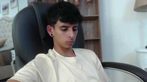 ibratxandy online show from April 18, 7:40 pm