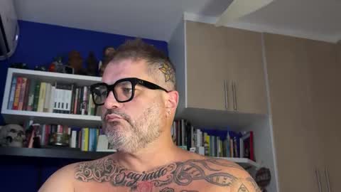 Experiment online show from October 21, 12:50 pm