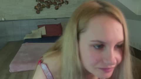 Ice Blue online show from May 18, 6:58 pm