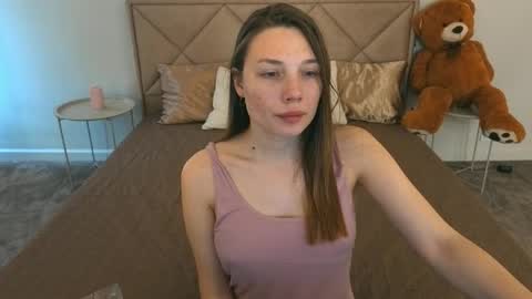 Danielle online show from April 2, 2:04 pm