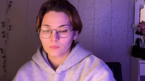 Snapshot of iceeheart chatting on December 14, 6:34 pm Ksenia online show from December 14, 6:34 pm