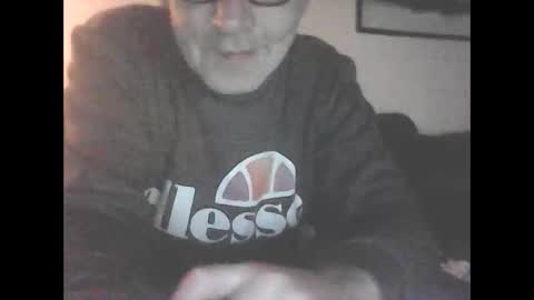 Snapshot of icemandude chatting on January 11, 9:04 pm icemandude online show from January 11, 9:04 pm