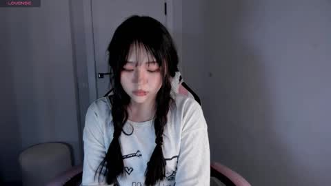 Hitomi   online show from October 26, 7:31 pm