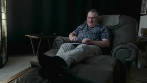 Christopher online show from March 13, 6:14 pm