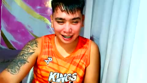 iconic_vince online show from October 12, 1:32 pm