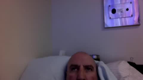 Snapshot of icumming chatting on March 8, 7:09 pm icumming online show from March 8, 7:09 pm