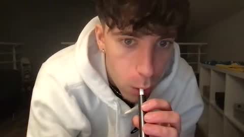 Snapshot of icyninesix chatting on December 21, 1:47 am icyninesix online show from December 21, 1:47 am