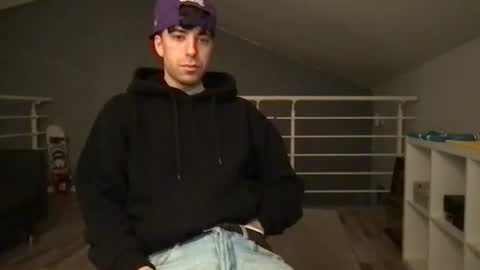 Snapshot of icyninesix chatting on February 1, 6:29 pm icyninesix online show from February 1, 6:29 pm