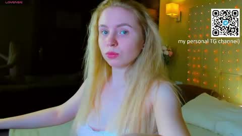 Snapshot of ida_lewiss chatting on April 21, 12:56 am Ida online show from April 21, 12:56 am
