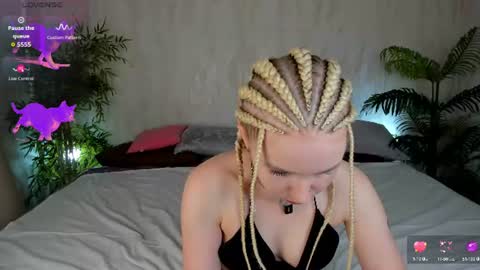 Snapshot of ida_lewiss chatting on July 5, 12:39 am Ida online show from July 5, 12:39 am
