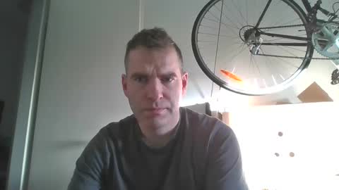 idontknowwhy1 online show from December 23, 8:44 am