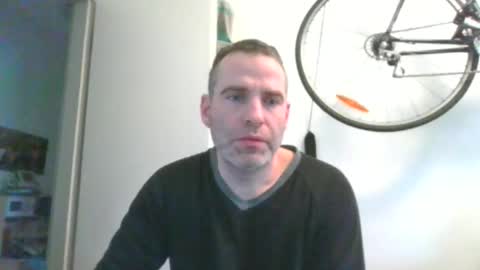 idontknowwhy1 online show from February 12, 7:13 am