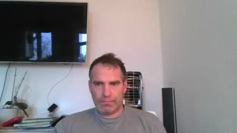 idontknowwhy1 online show from December 3, 8:34 am