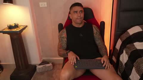 Snapshot of igor_scott chatting on May 9, 1:11 am Igor scott online show from May 9, 1:11 am