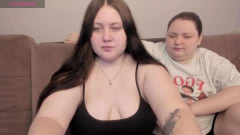 Snapshot of ihaveasecret_ chatting on May 11, 8:31 am Alice online show from May 11, 8:31 am