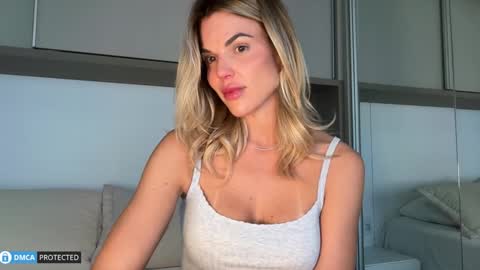 Ivy online show from November 20, 9:58 pm