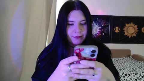 Vella online show from April 22, 11:56 am