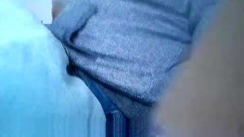 Snapshot of ikbenzo chatting on December 12, 10:45 am ikbenzo online show from December 12, 10:45 am