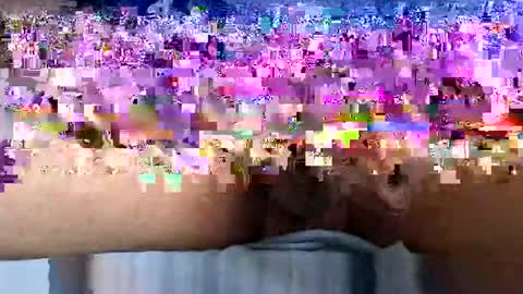 Snapshot of ikbenzo chatting on February 15, 1:05 pm ikbenzo online show from February 15, 1:05 pm