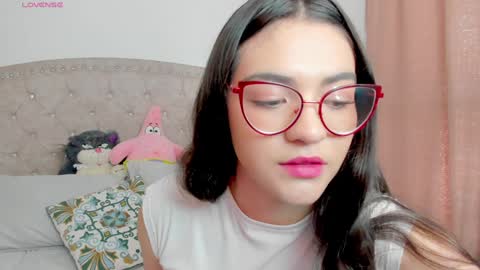 Snapshot of iki_mei chatting on February 4, 2:21 pm Maria online show from February 4, 2:21 pm