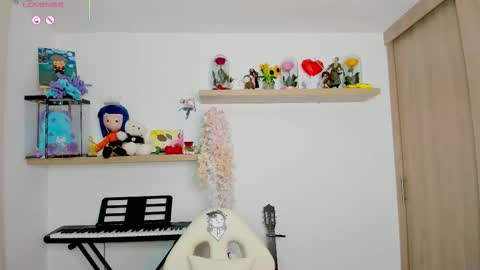 Snapshot of iki_mei chatting on February 18, 4:36 pm Maria online show from February 18, 4:36 pm