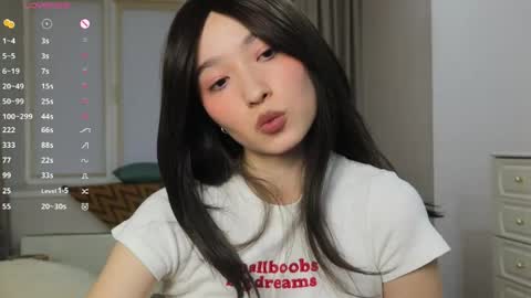 Im Miki online show from April 28, 4:34 pm