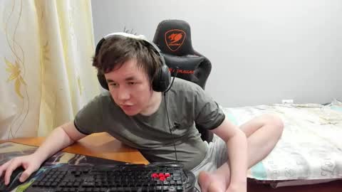 iliaskris online show from February 5, 6:45 pm