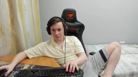 iliaskris online show from March 29, 9:04 pm