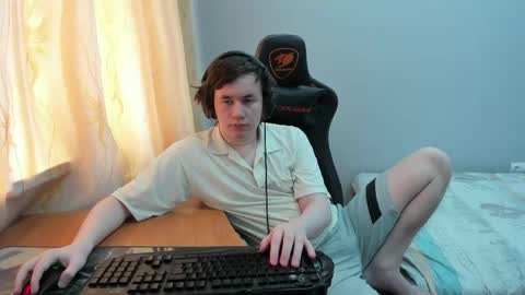 Snapshot of iliaskrislove chatting on April 19, 5:40 am iliaskris online show from April 19, 5:40 am