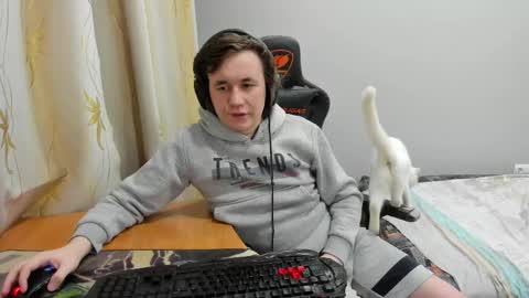 Snapshot of iliaskrislove chatting on April 19, 5:45 pm iliaskris online show from April 19, 5:45 pm