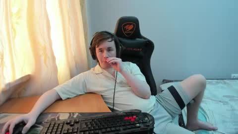Snapshot of iliaskrislove chatting on April 20, 6:16 am iliaskris online show from April 20, 6:16 am