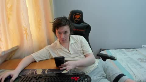 Snapshot of iliaskrislove chatting on April 21, 8:09 am iliaskris online show from April 21, 8:09 am