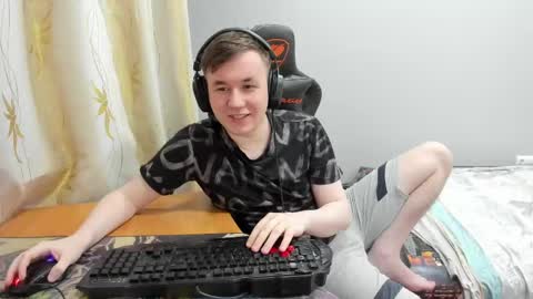 Snapshot of iliaskrislove chatting on April 27, 9:57 pm iliaskris online show from April 27, 9:57 pm