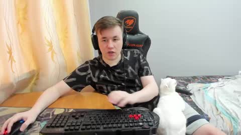 Snapshot of iliaskrislove chatting on April 28, 2:55 pm iliaskris online show from April 28, 2:55 pm
