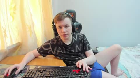 Snapshot of iliaskrislove chatting on April 30, 5:47 am iliaskris online show from April 30, 5:47 am