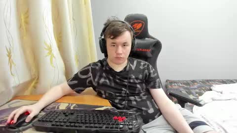 Snapshot of iliaskrislove chatting on May 13, 6:38 pm iliaskris online show from May 13, 6:38 pm