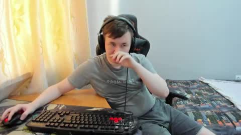 Snapshot of iliaskrislove chatting on May 15, 11:01 pm iliaskris online show from May 15, 11:01 pm
