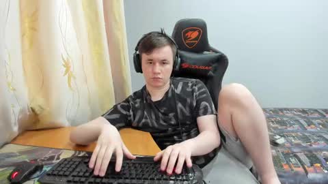 Snapshot of iliaskrislove chatting on May 19, 4:35 pm iliaskris online show from May 19, 4:35 pm