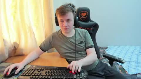 Snapshot of iliaskrislove chatting on May 20, 8:09 am iliaskris online show from May 20, 8:09 am