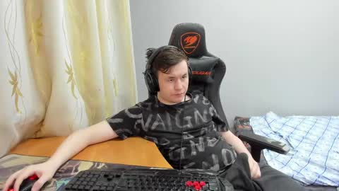 Snapshot of iliaskrislove chatting on May 28, 7:00 pm iliaskris online show from May 28, 7:00 pm