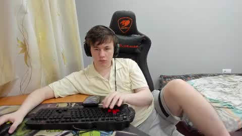 Snapshot of iliaskrislove chatting on July 11, 8:33 pm iliaskris online show from July 11, 8:33 pm