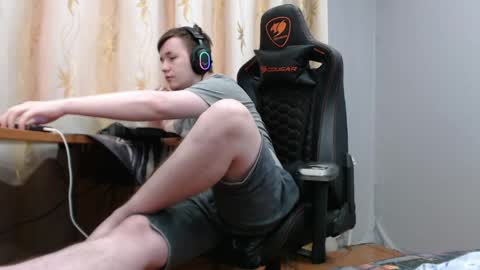 Snapshot of iliaskrisloveee chatting on May 31, 12:08 am lord online show from May 31, 12:08 am