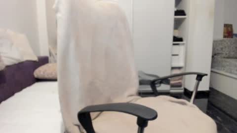 Bamby online show from December 17, 5:41 pm