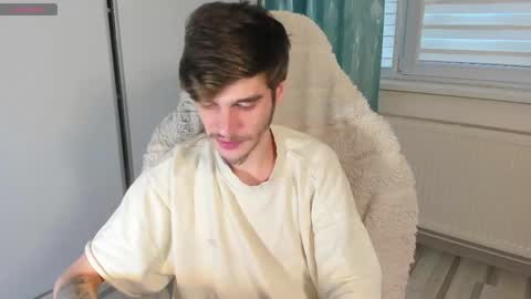 Snapshot of illusions888 chatting on February 26, 5:20 am D-Illusion online show from February 26, 5:20 am