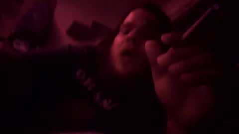 Snapshot of ilovestinkypussy420 chatting on June 14, 1:25 am ilovestinkypussy420 online show from June 14, 1:25 am