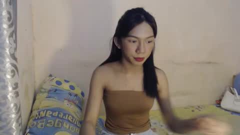 Snapshot of iloveyou28xx chatting on March 20, 5:18 pm CALL ME JEN YOUR SWEET GIRL 3 online show from March 20, 5:18 pm