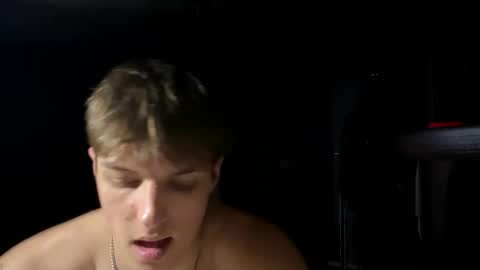 ilyahrr online show from April 17, 9:29 pm